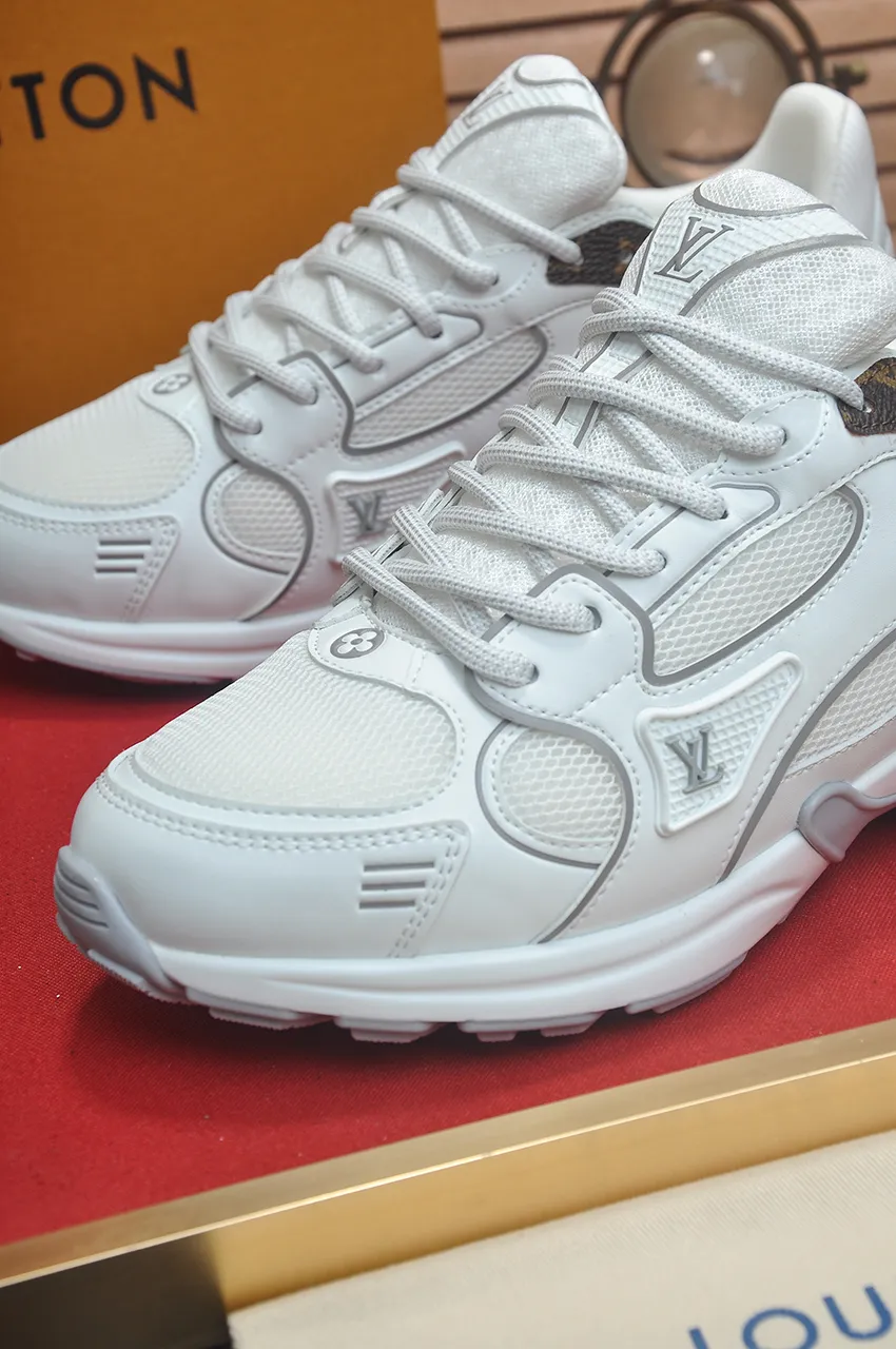 Men's men's shoes 💰640💶[LOUIS VUITTON] (couples 💑 style) new original order 🍀LV Louis Vuitton * - top version of LV classic trendy shoes! Made of imported original fabrics, mesh lining, and original wear-resistant rubber foam outsole! High quality products! Size (Female 35-39) (Male 39-44)